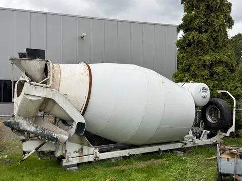 SCHWING Stetter beton mixer 10 m&sup3; used concrete mixer MVI2184